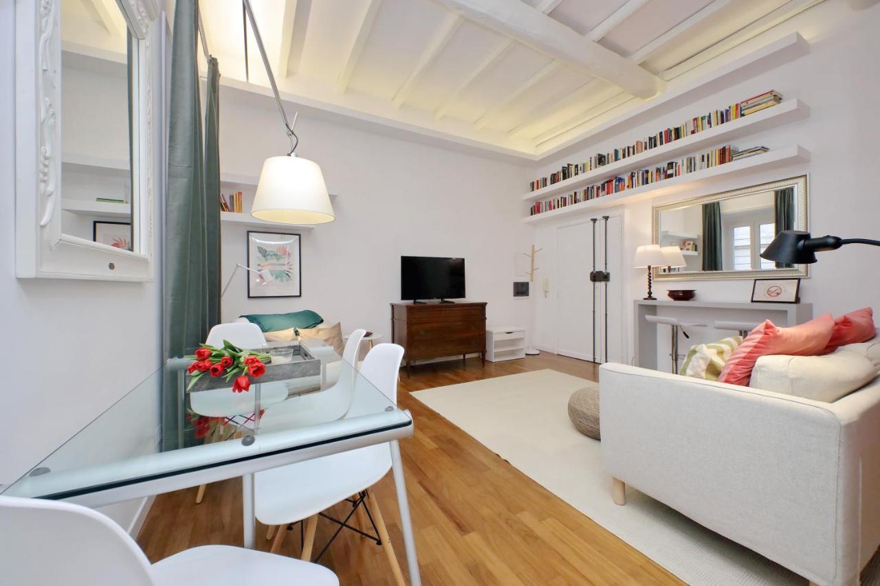 רומא 4Bnb - Serpenti Delightful Apartment מראה חיצוני תמונה